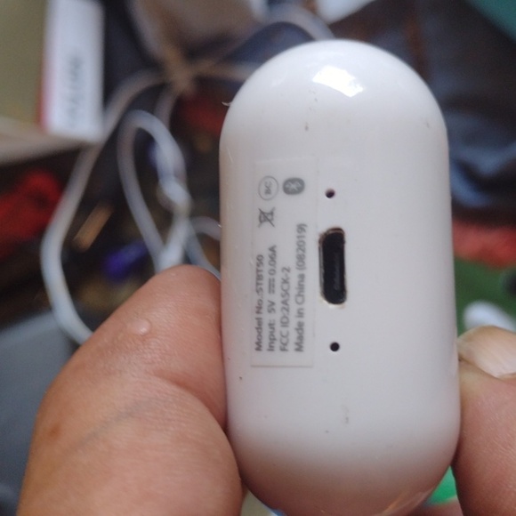 True Wireless White Earbuds with Charging Case - Picture 2 of 2